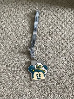 Disney Teal and Navy Minnie Mouse Badge Lanyard